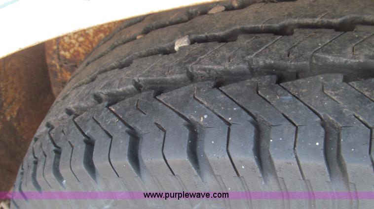 image for item C3539 1993 Tru-Trail Aero-nose enclosed sheep trailer