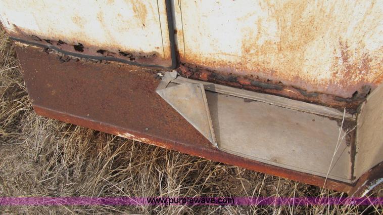 image for item C3539 1993 Tru-Trail Aero-nose enclosed sheep trailer