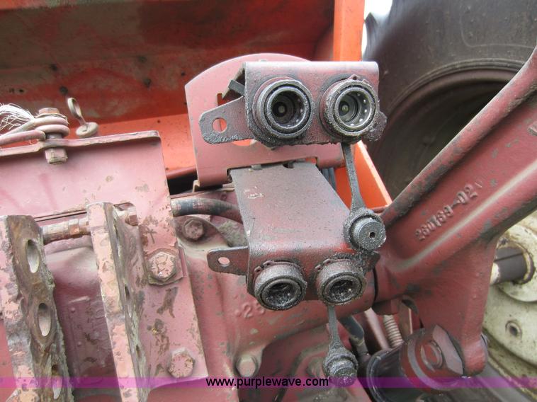 image for item D5650 1978 Allis Chalmers AC7000 tractor