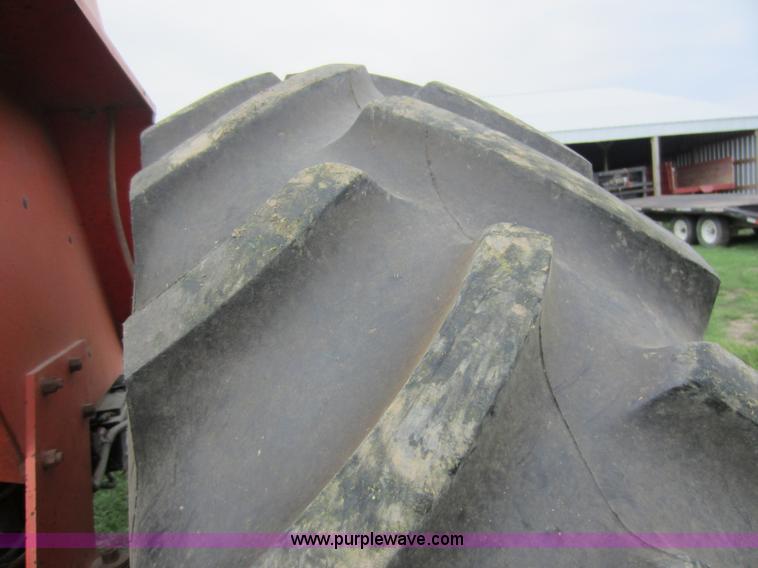 image for item D5650 1978 Allis Chalmers AC7000 tractor