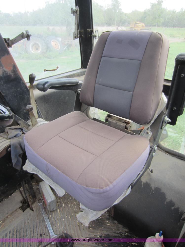 image for item D5650 1978 Allis Chalmers AC7000 tractor