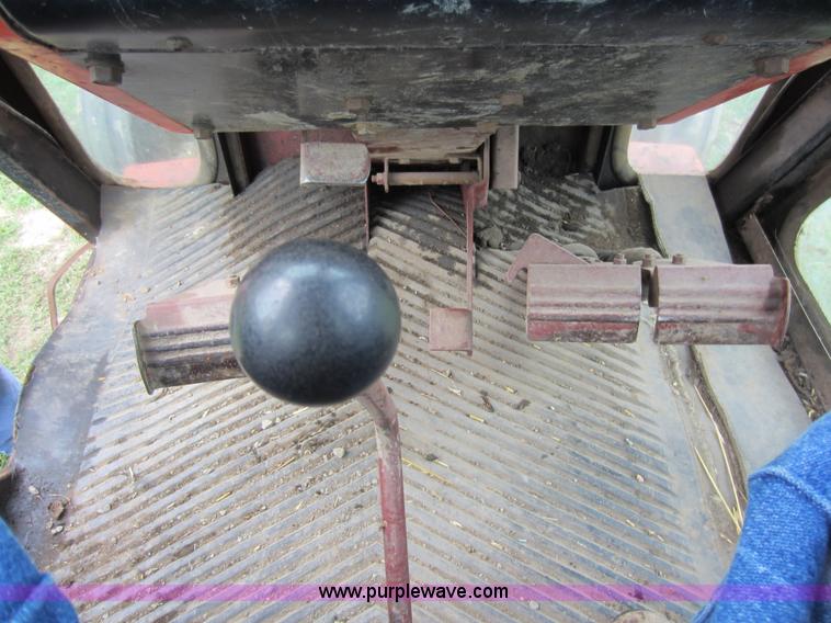 image for item D5650 1978 Allis Chalmers AC7000 tractor