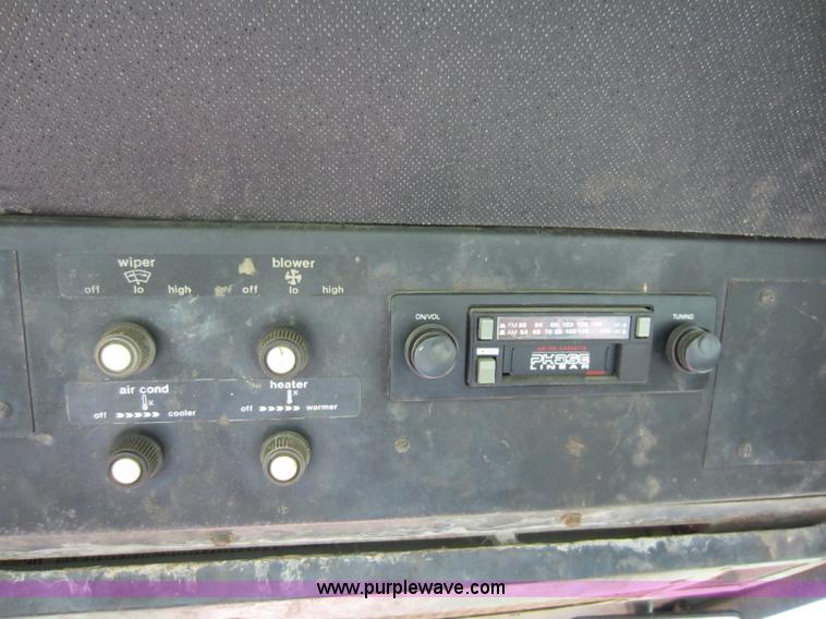 image for item D5650 1978 Allis Chalmers AC7000 tractor