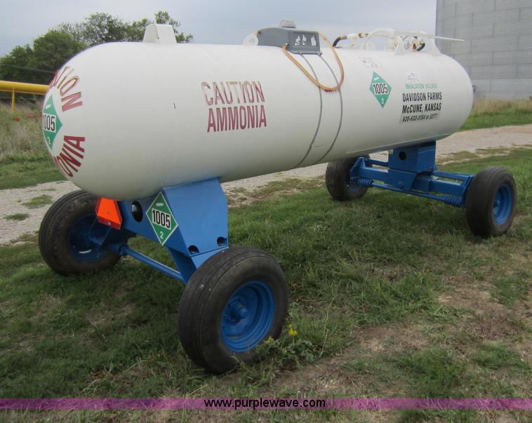 image for item D5654 1,000 gallon anhydrous ammonia tank