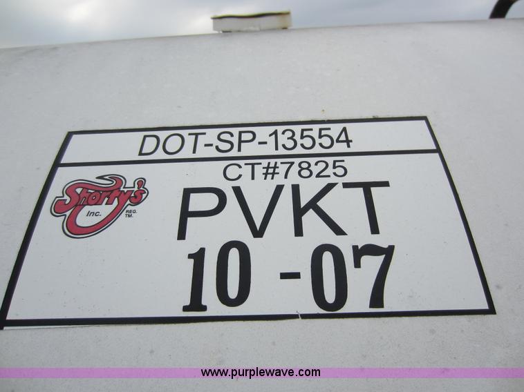 image for item D5654 1,000 gallon anhydrous ammonia tank
