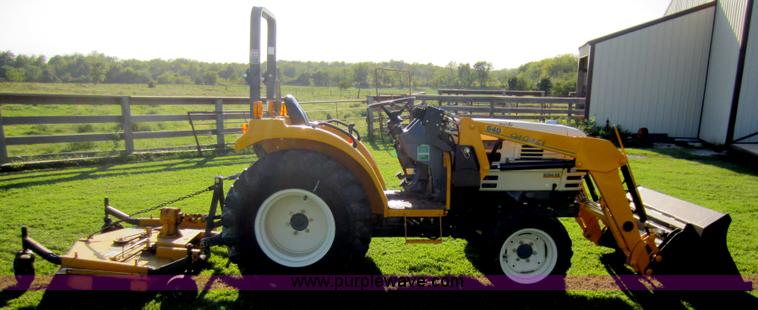 image for item D5662 Cub Cadet 8354 MFWD tractor
