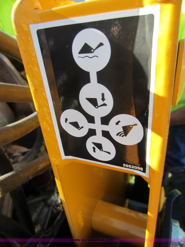 image for item D5662 Cub Cadet 8354 MFWD tractor