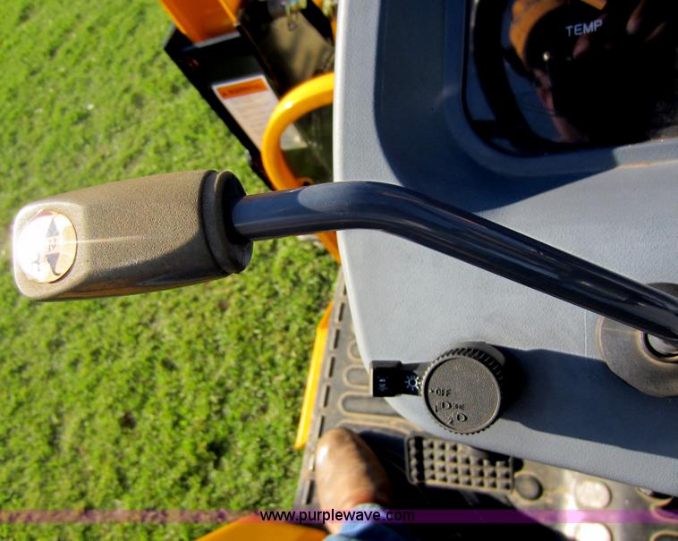 image for item D5662 Cub Cadet 8354 MFWD tractor