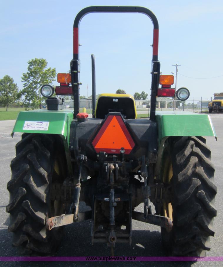 image for item D5663 2005 John Deere 5103 tractor