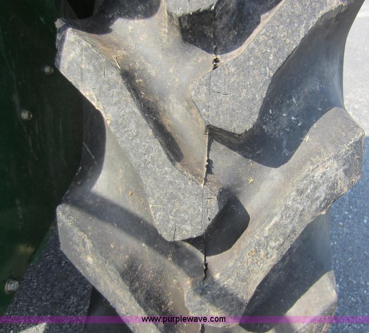 image for item D5663 2005 John Deere 5103 tractor