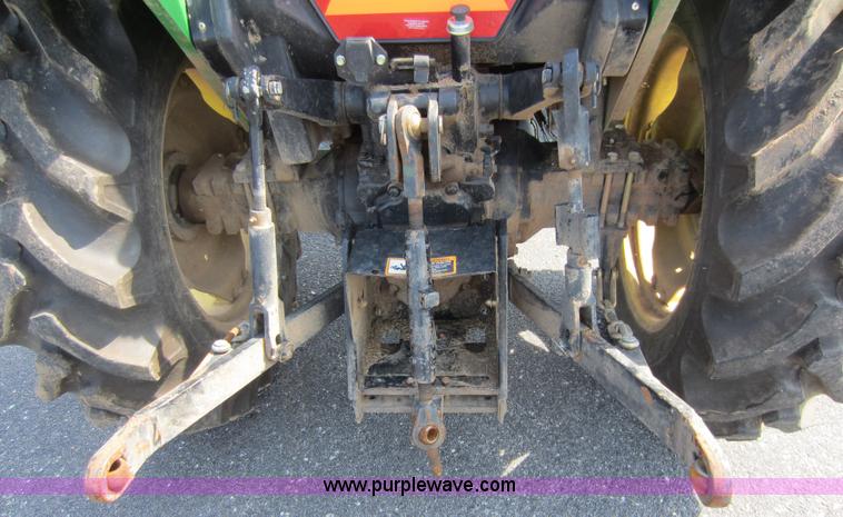 image for item D5663 2005 John Deere 5103 tractor