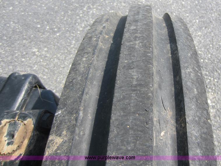 image for item D5663 2005 John Deere 5103 tractor