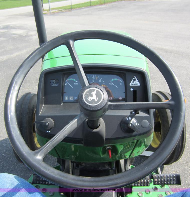 image for item D5663 2005 John Deere 5103 tractor
