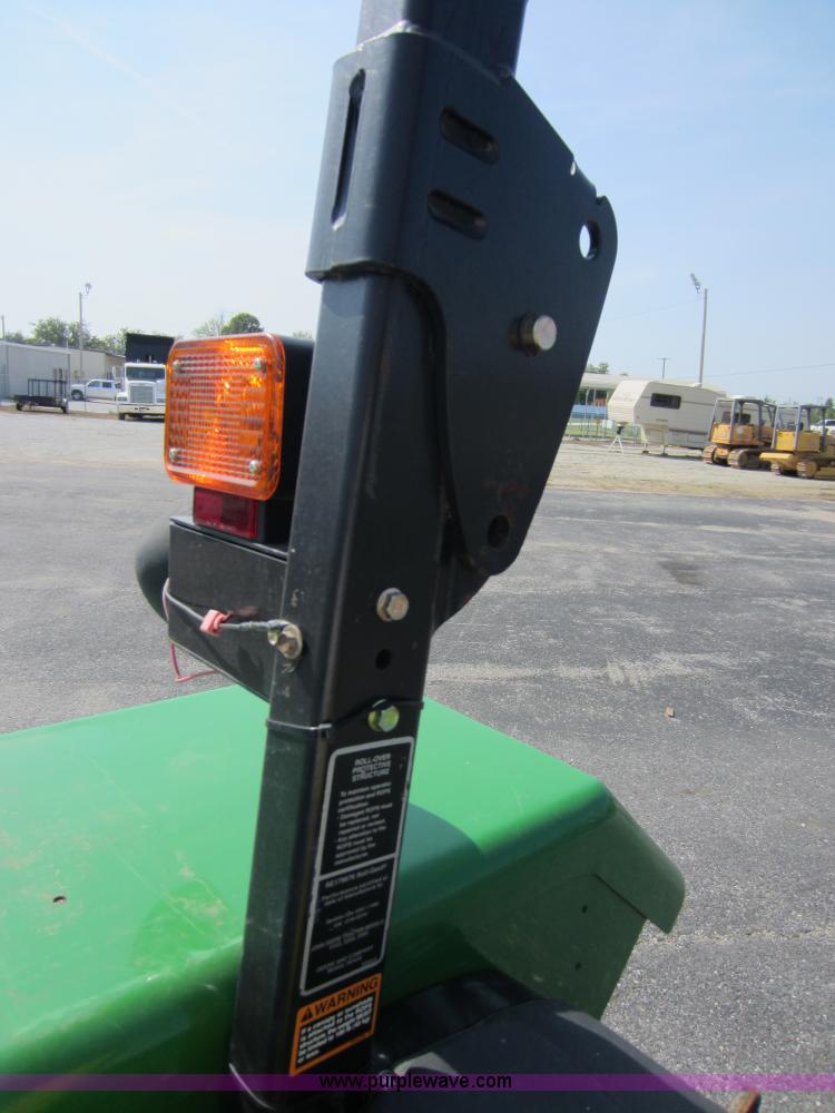 image for item D5663 2005 John Deere 5103 tractor