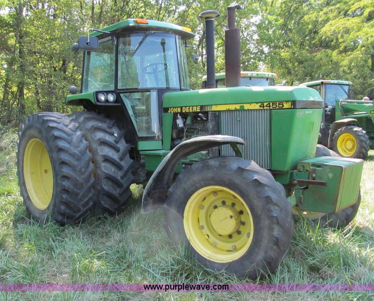 image for item E3504 1989 John Deere 4455 MFWD tractor