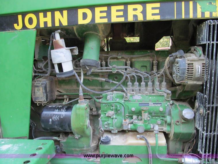 image for item E3504 1989 John Deere 4455 MFWD tractor