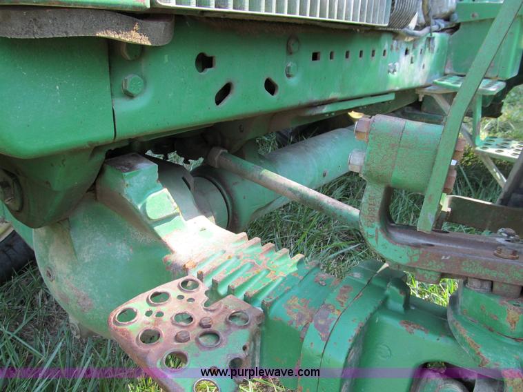 image for item E3504 1989 John Deere 4455 MFWD tractor