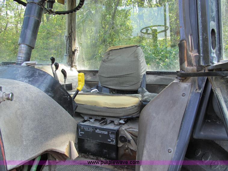 image for item E3504 1989 John Deere 4455 MFWD tractor