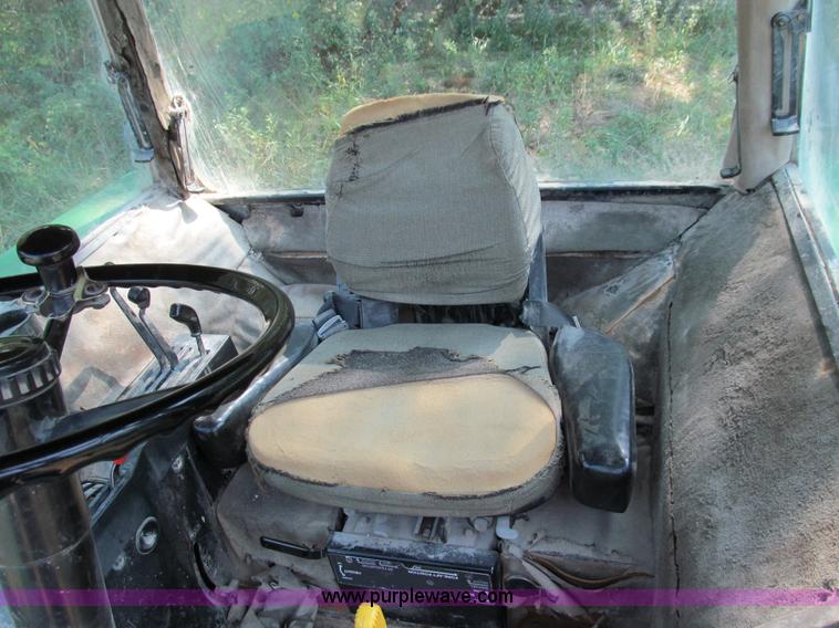 image for item E3504 1989 John Deere 4455 MFWD tractor