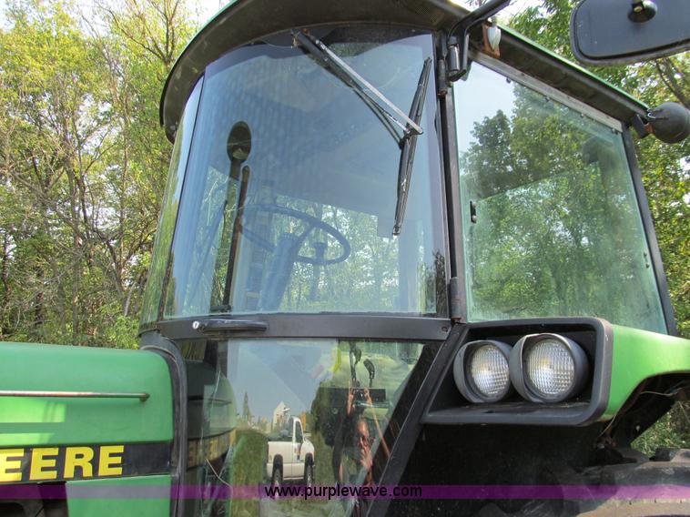 image for item E3504 1989 John Deere 4455 MFWD tractor