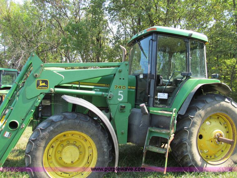image for item E3505 1991 John Deere 7700 MFWD tractor