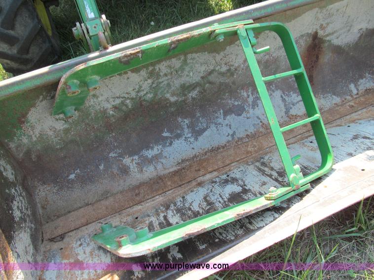 image for item E3505 1991 John Deere 7700 MFWD tractor