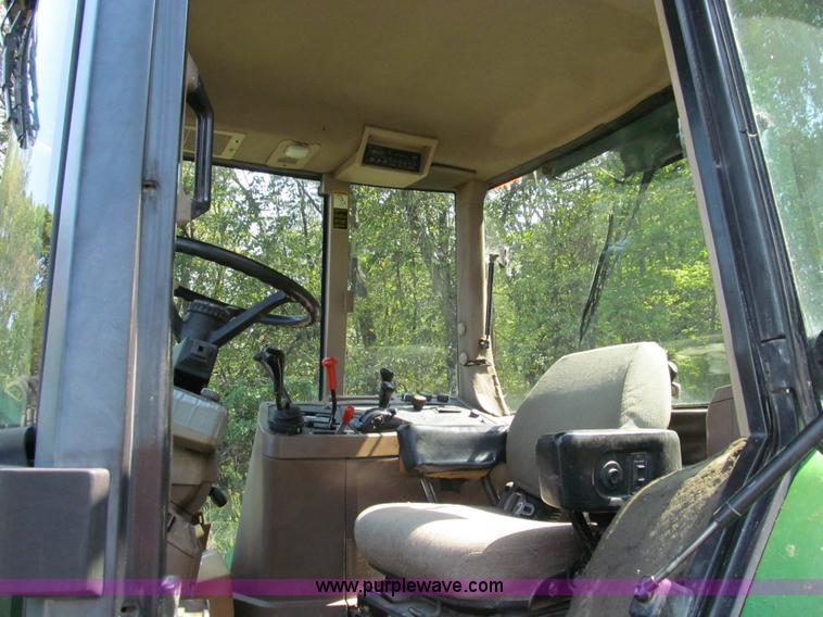 image for item E3505 1991 John Deere 7700 MFWD tractor