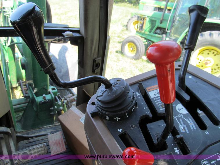 image for item E3505 1991 John Deere 7700 MFWD tractor