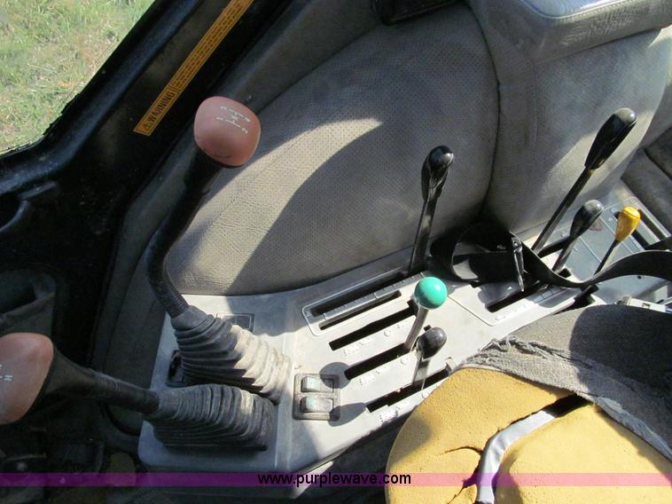 image for item E3506 1996 Case IH 4230 MFWD tractor