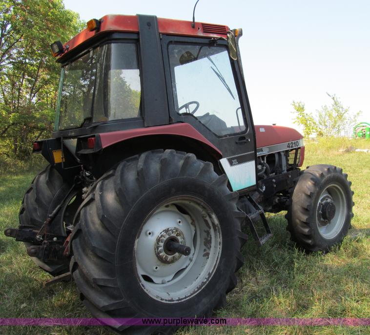 image for item E3507 Case IH 4210 MFWD tractor