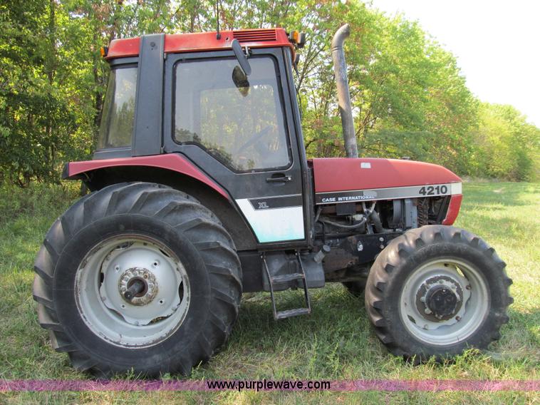 image for item E3507 Case IH 4210 MFWD tractor