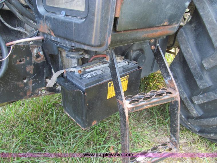 image for item E3507 Case IH 4210 MFWD tractor