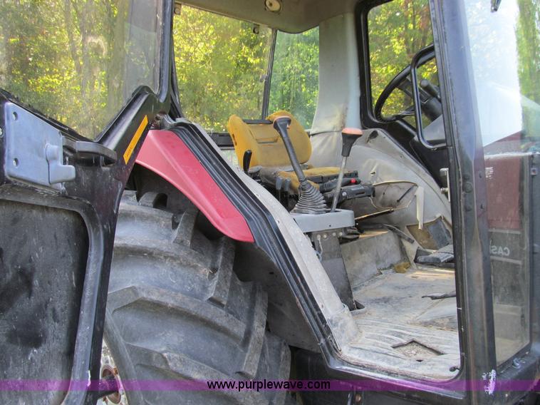 image for item E3507 Case IH 4210 MFWD tractor