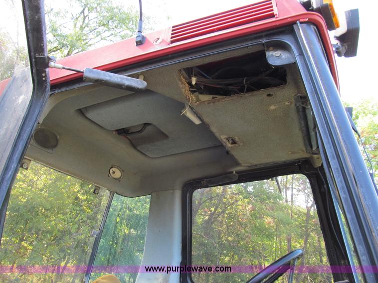 image for item E3507 Case IH 4210 MFWD tractor