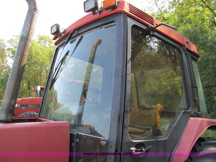 image for item E3507 Case IH 4210 MFWD tractor