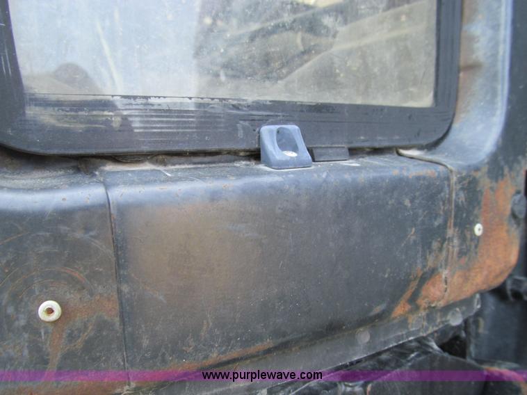 image for item E3507 Case IH 4210 MFWD tractor