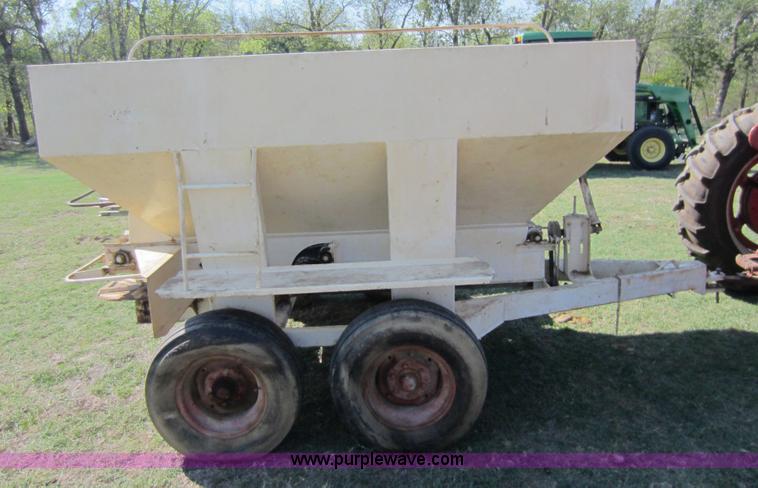 image for item F6520 Hollingsworth Sur-Spread five ton dry fertilizer spreader