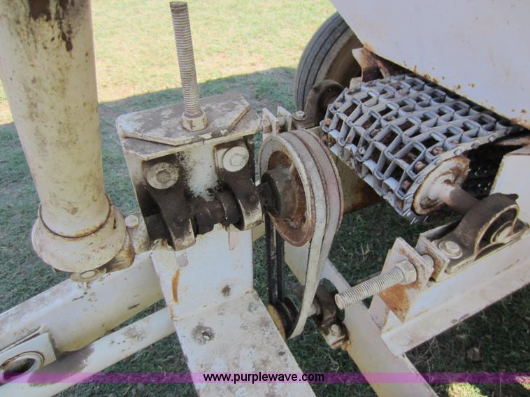 image for item F6520 Hollingsworth Sur-Spread five ton dry fertilizer spreader