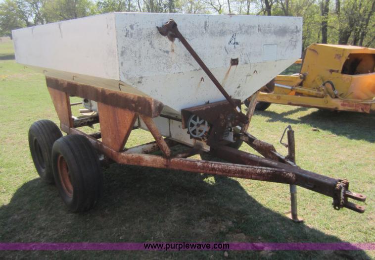 image for item F6521 CO-OP five ton dry fertilizer spreader