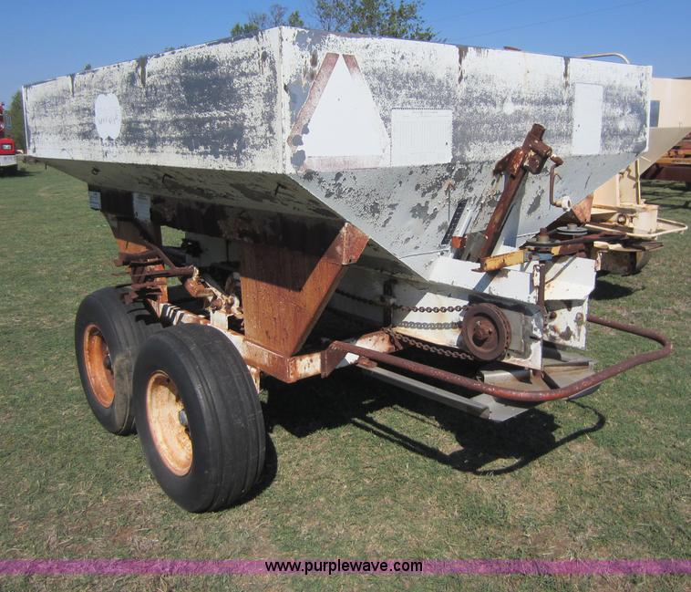 image for item F6521 CO-OP five ton dry fertilizer spreader