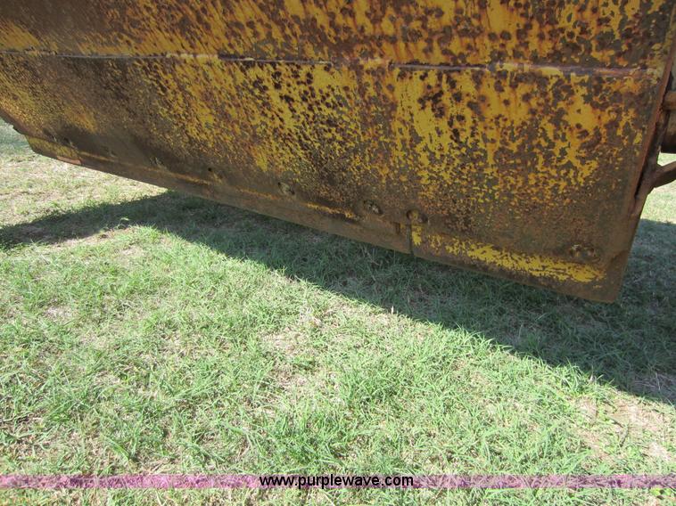 image for item F6523 Ashland dirt pan scraper