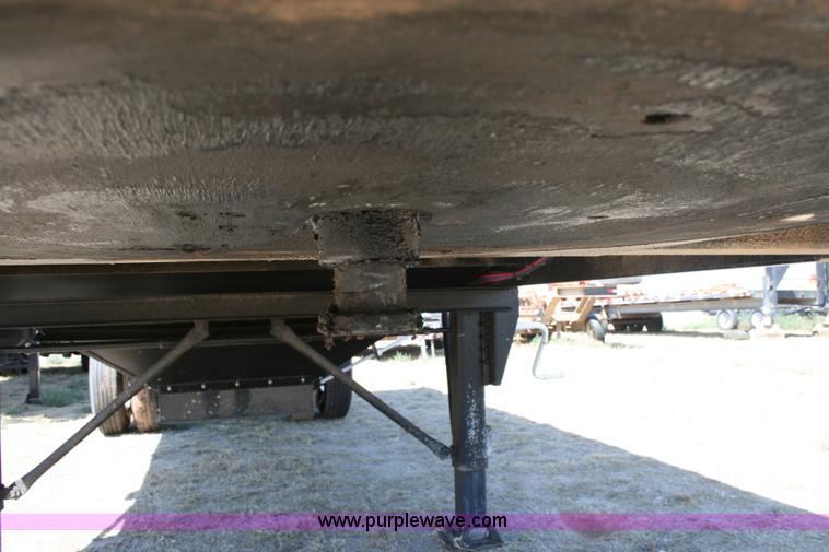 image for item G5513 2011 Travalong Liberty 25' hopper trailer