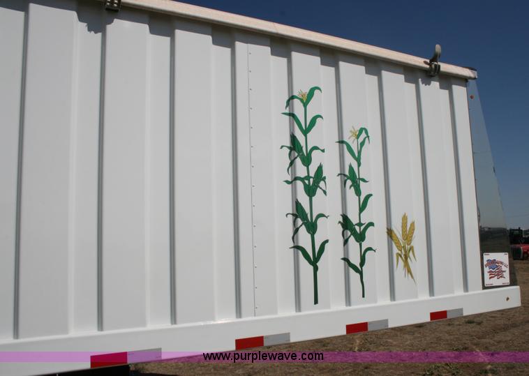 image for item G5513 2011 Travalong Liberty 25' hopper trailer