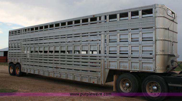 image for item G5515 1978 Wilson 45' aluminum livestock trailer