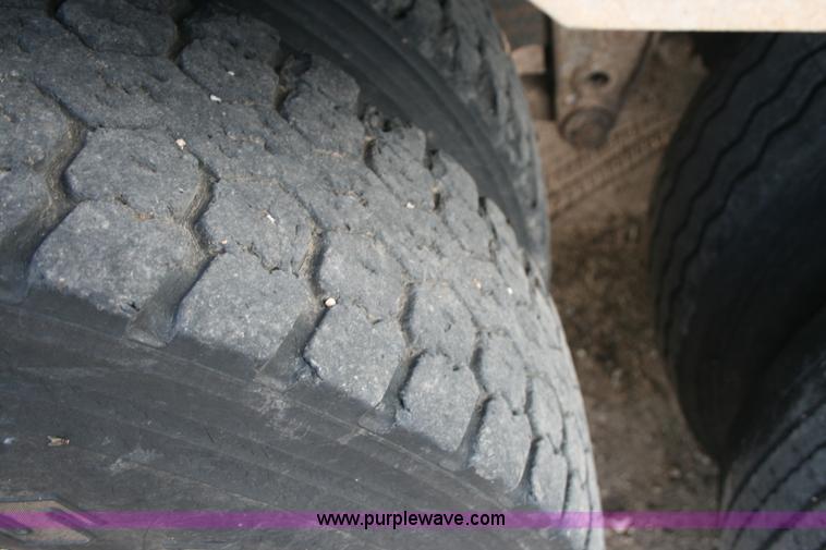 image for item G5515 1978 Wilson 45' aluminum livestock trailer