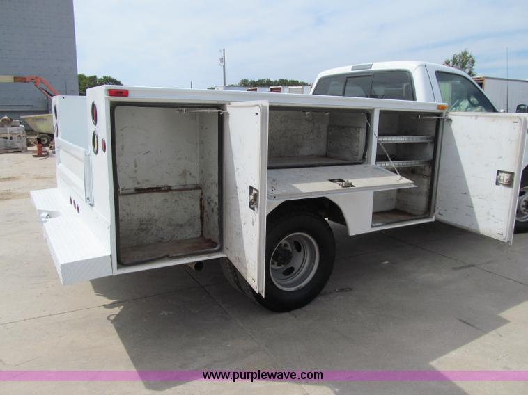 image for item A8461 2000 Ford F350 XL Super Duty service truck