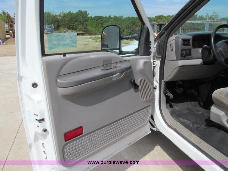 image for item A8461 2000 Ford F350 XL Super Duty service truck