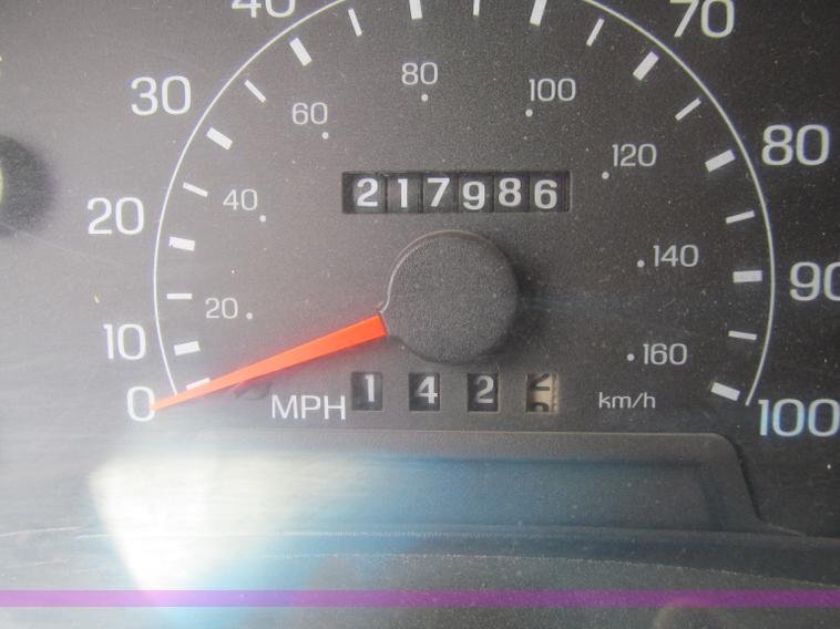 image for item A8461 2000 Ford F350 XL Super Duty service truck