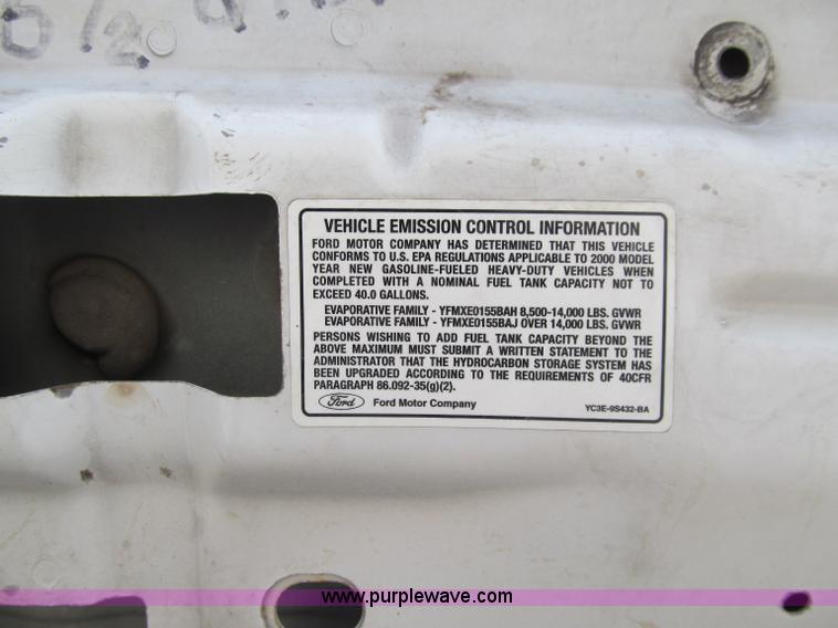 image for item A8461 2000 Ford F350 XL Super Duty service truck