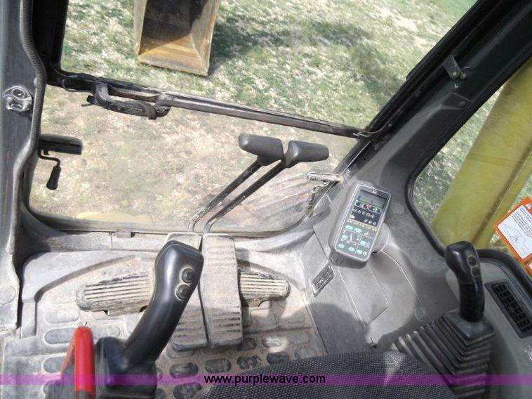 image for item B1496 2000 Komatsu PC150LC-6K excavator